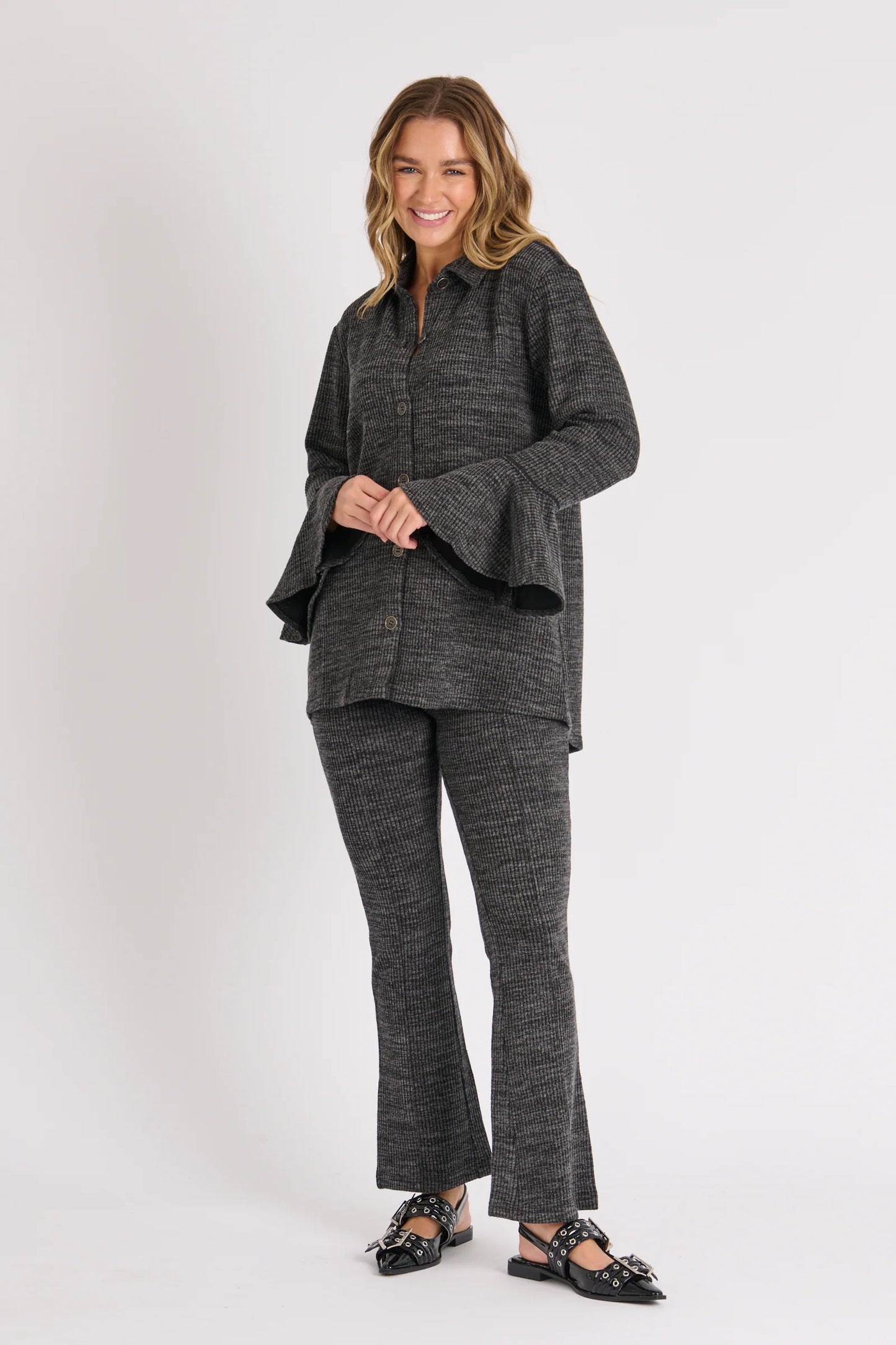 LONGLINE FLARE CUFF SHIRT