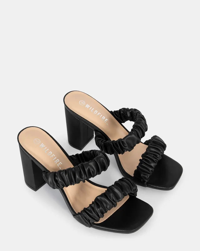 EMILEE HEEL