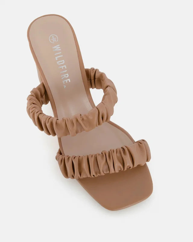 EMILEE HEEL