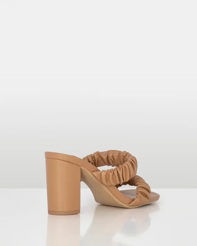 EMILEE HEEL