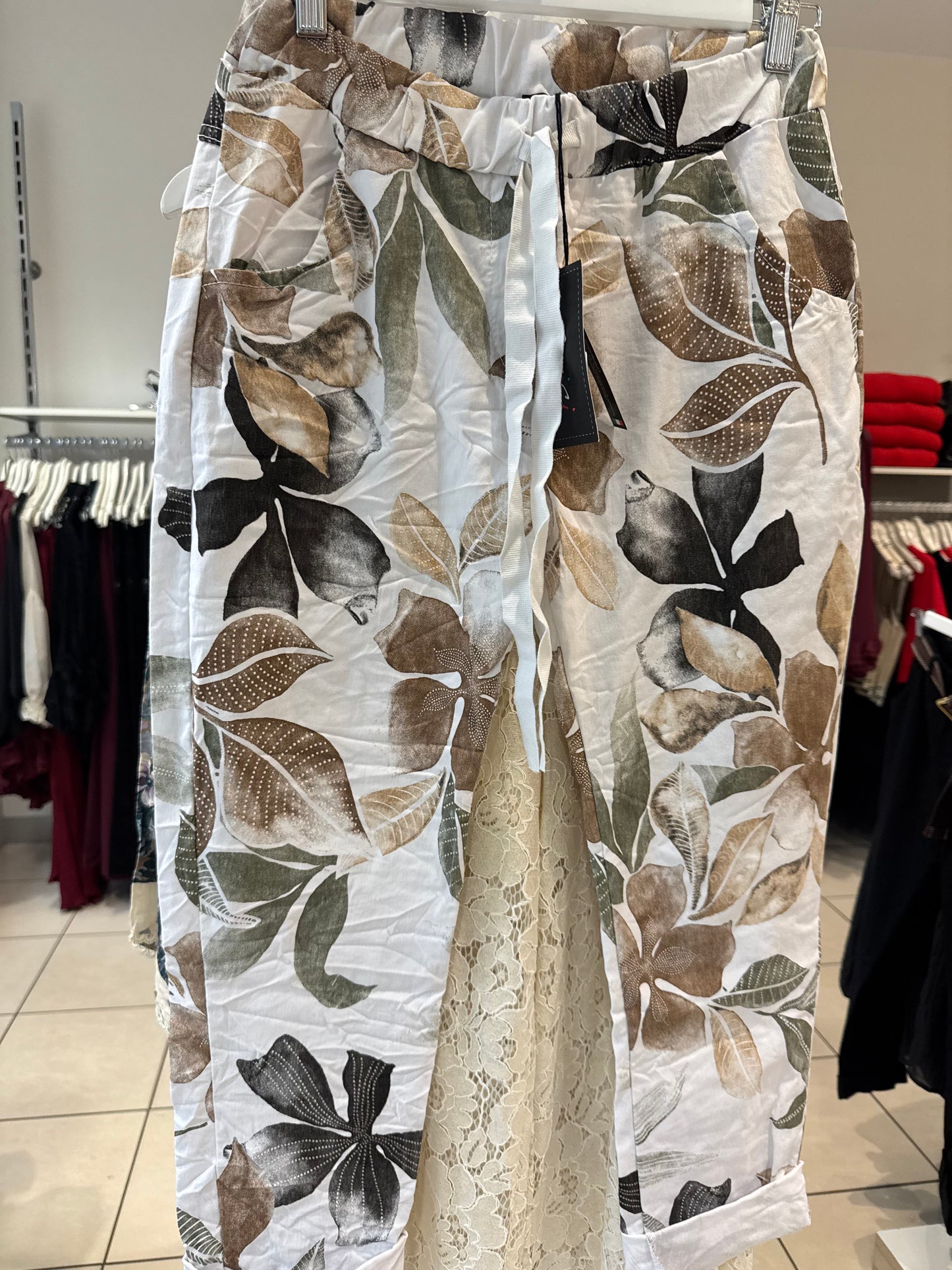 PALMA LEAF PRINTED STRETCH PANT