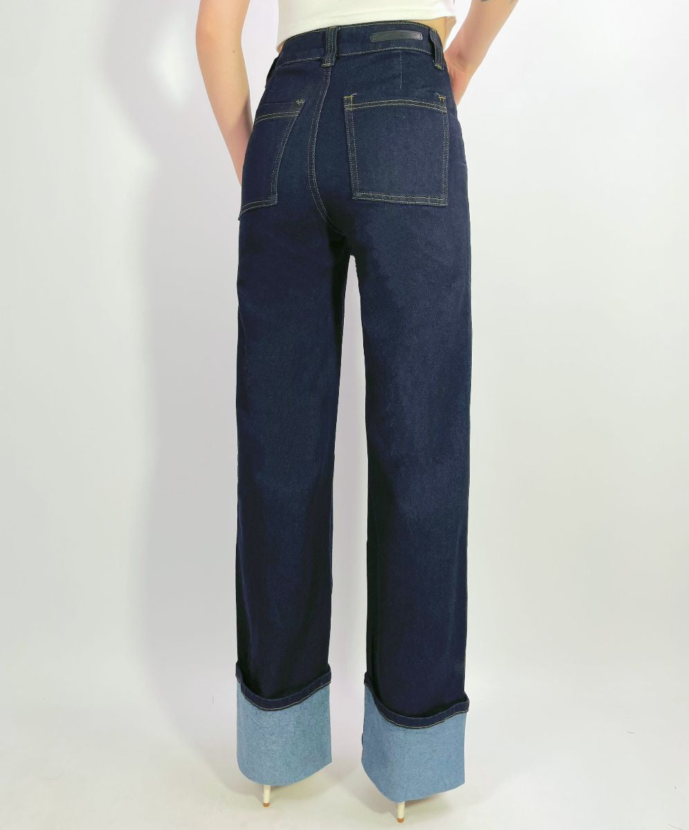 PATCH POCKET STRAIGHT DENIM