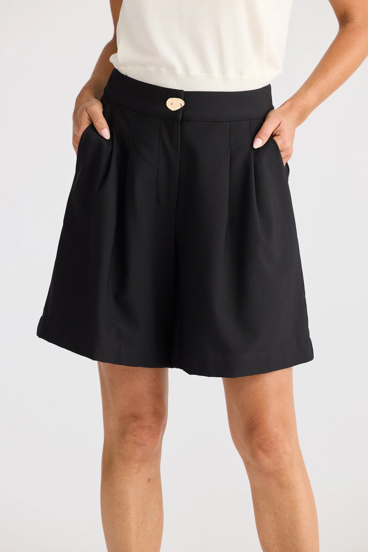 ORIGAMI SHORTS