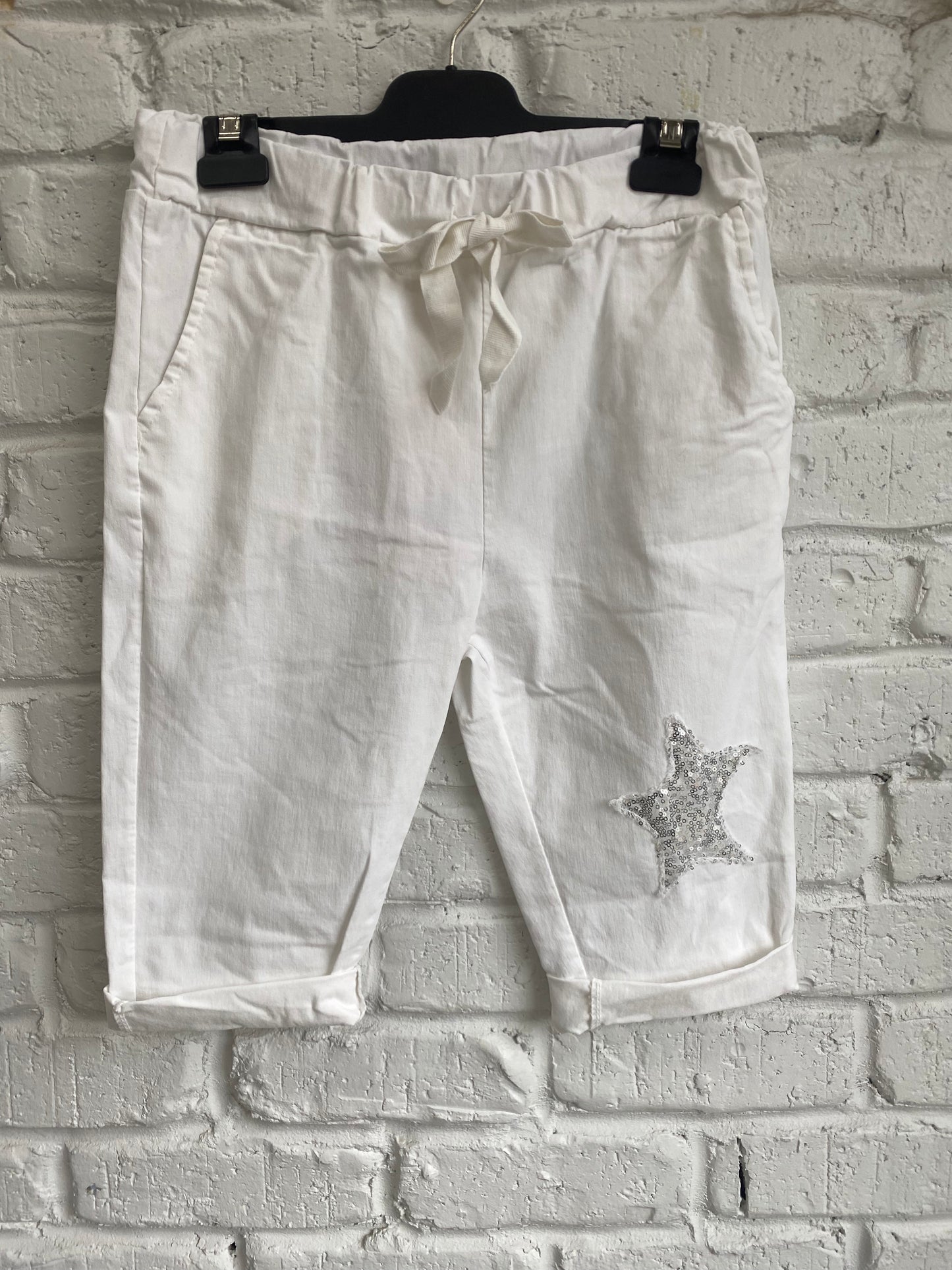 STAR SHORT