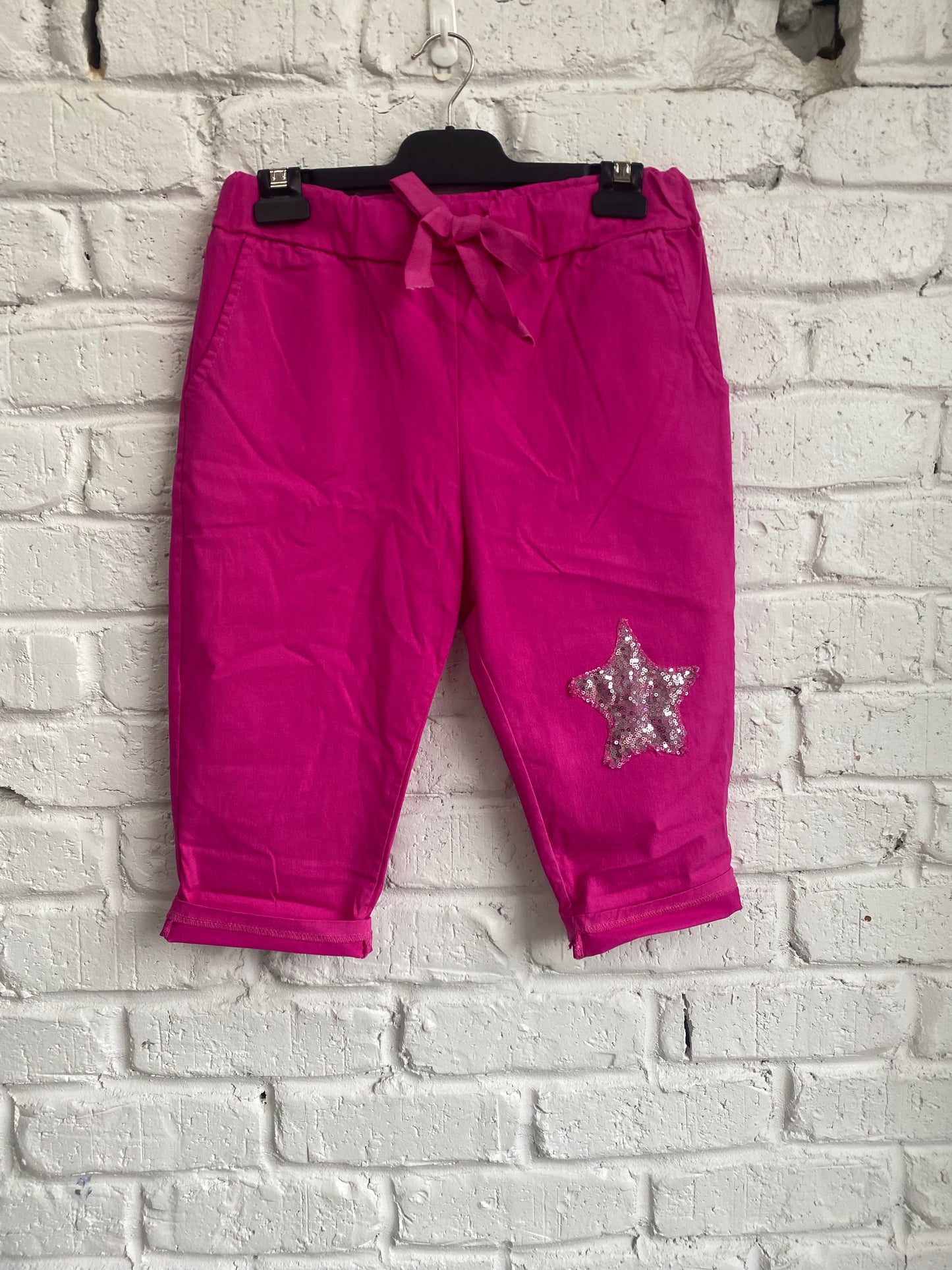 STAR SHORT