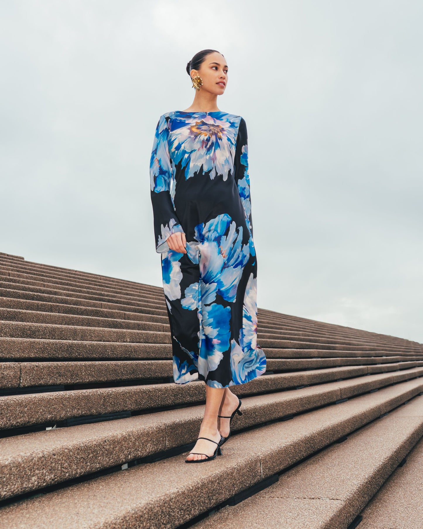 MIDNIGHT BLOOM MASXI DRESS