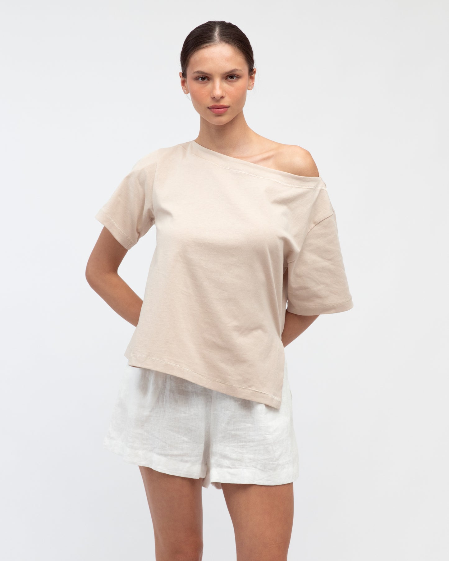 ASYNNETRICAL TEE