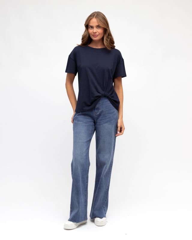 EASY TUCK TEE