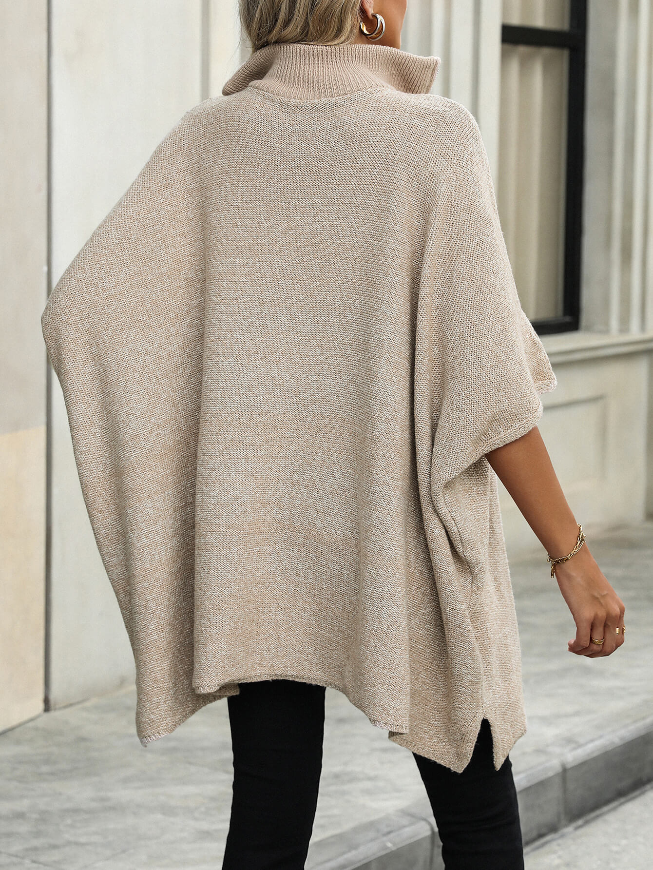 KNIT TOP