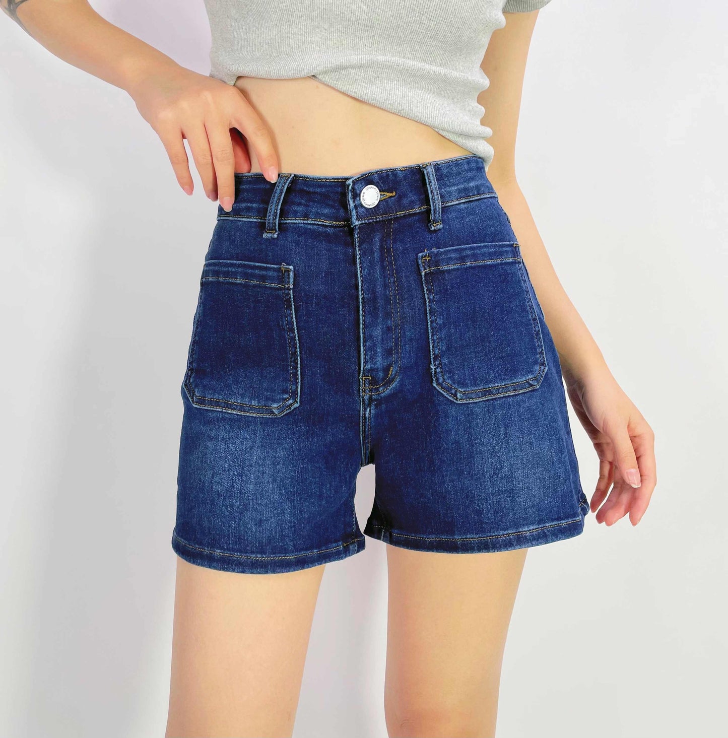 STRETCHY SHORTS