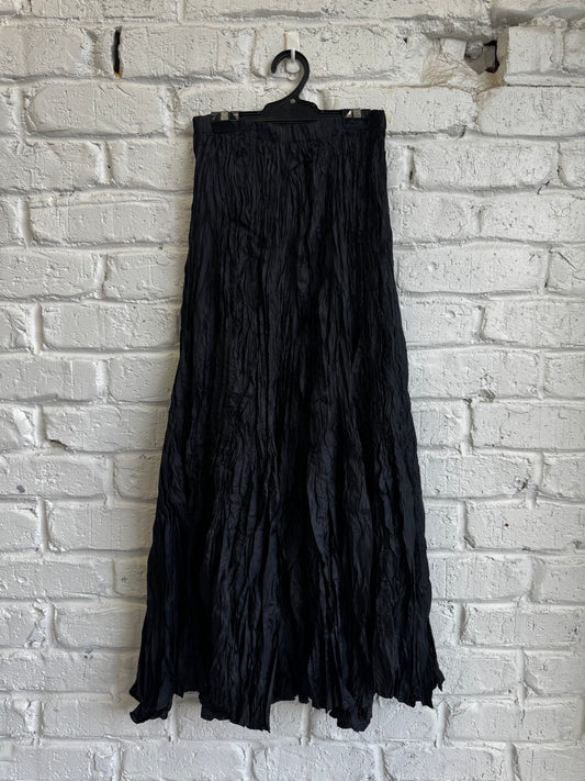 CRINKLE SKIRT