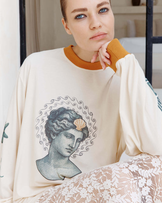 GODESS IS TEE