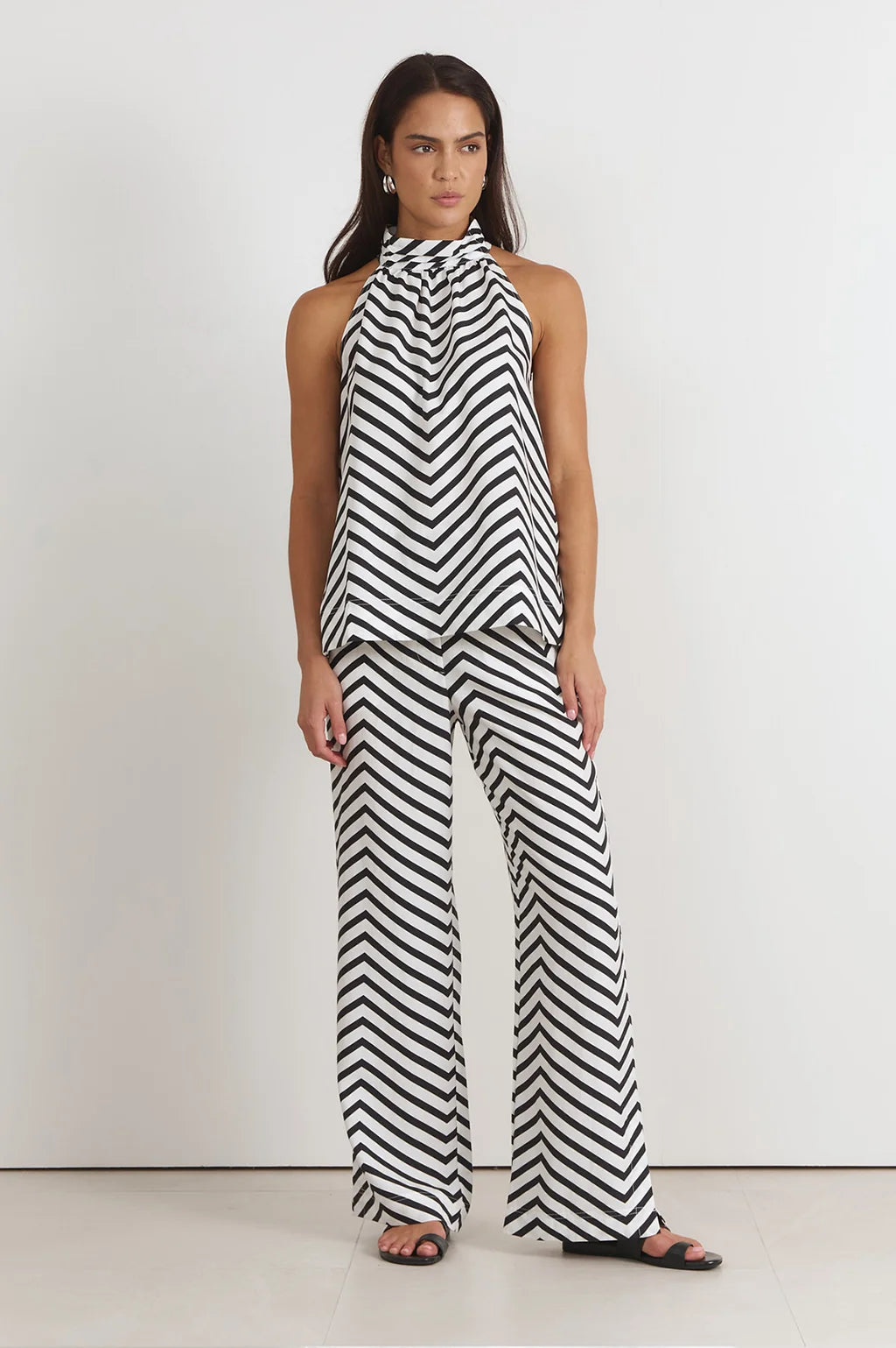 KENDRA HIGH NECK CHEVRON