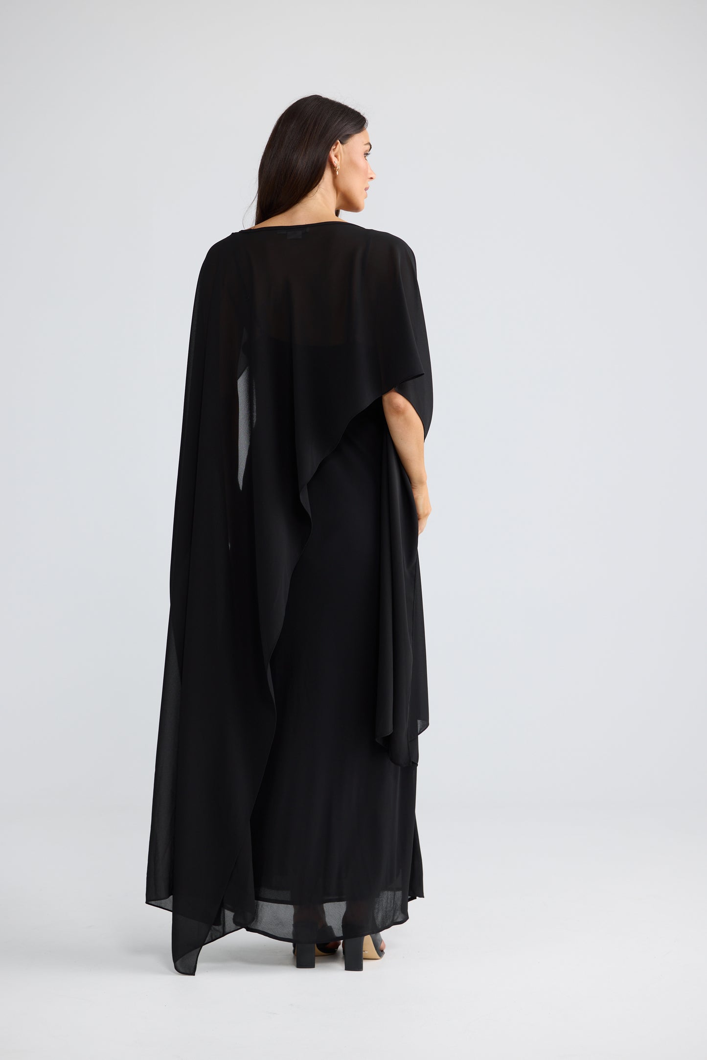 AVENUE CAPE