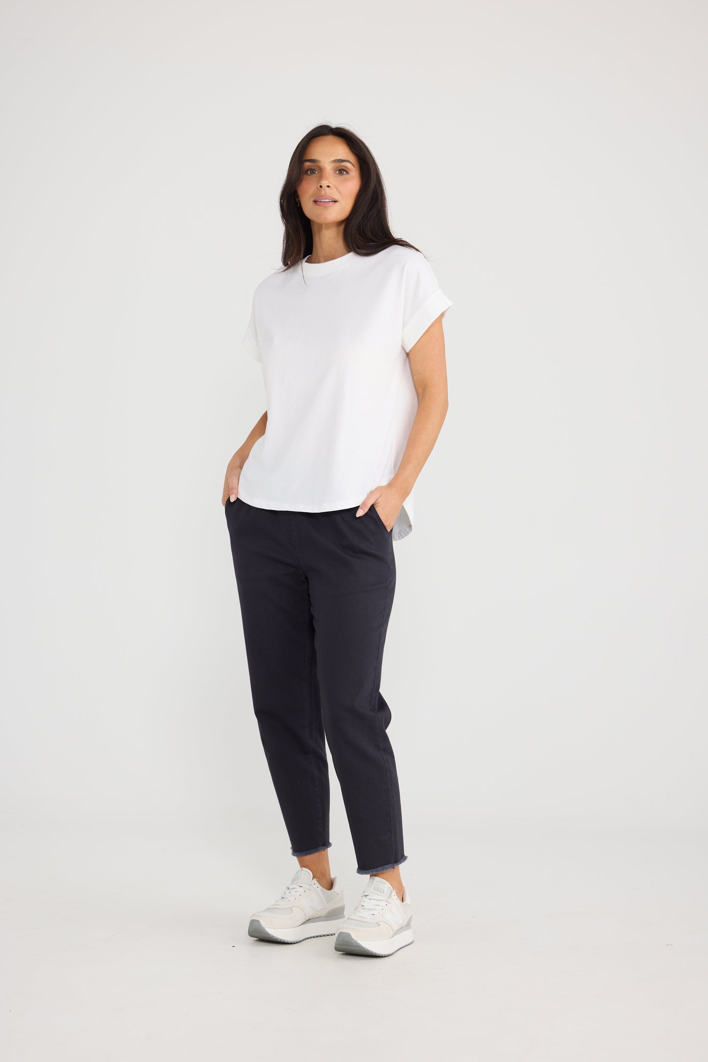 SANDRA TEE