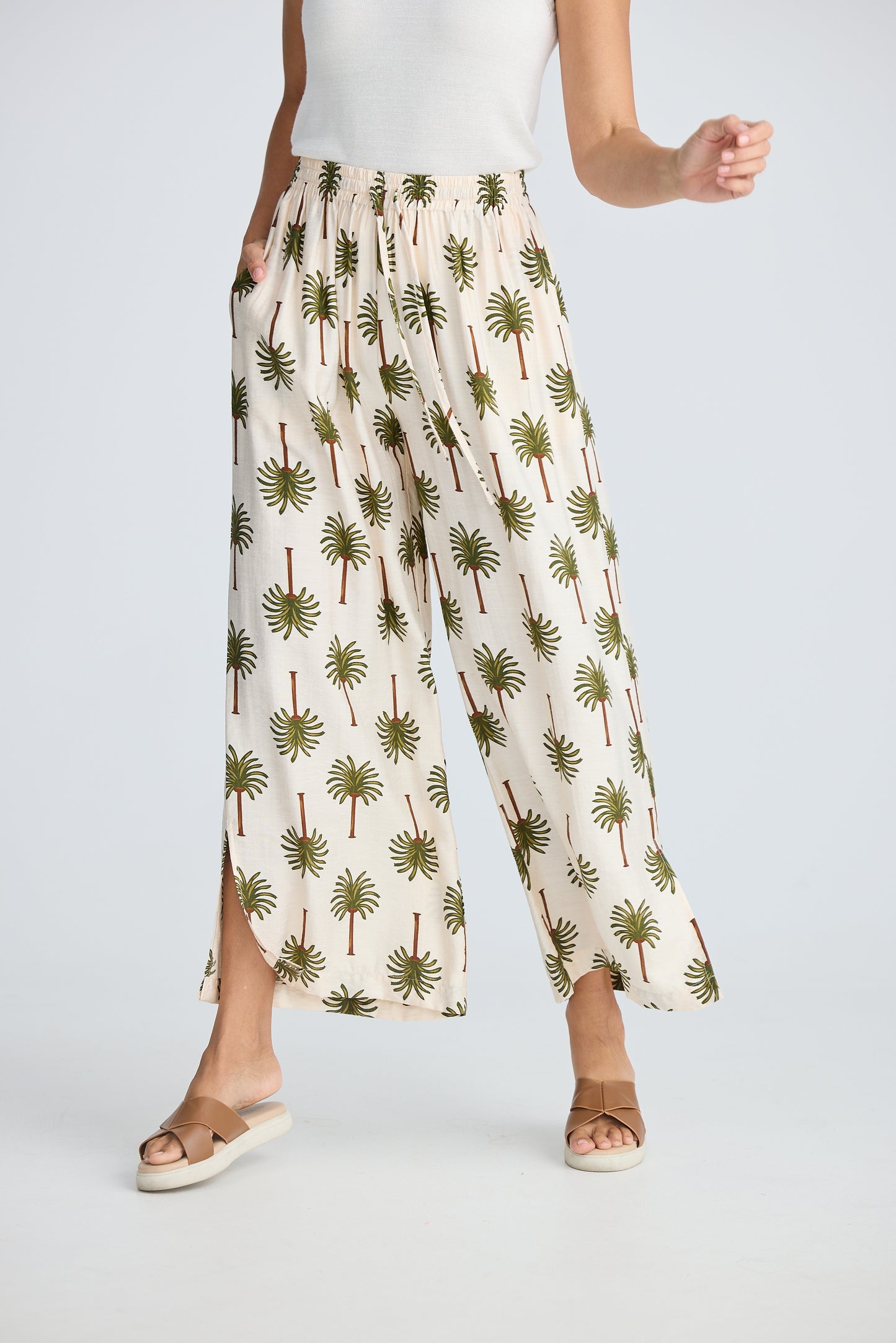 FLY AWAY PANT PALM PRINT
