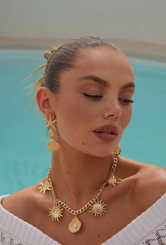 SHELL AND PEARL NECKLACE