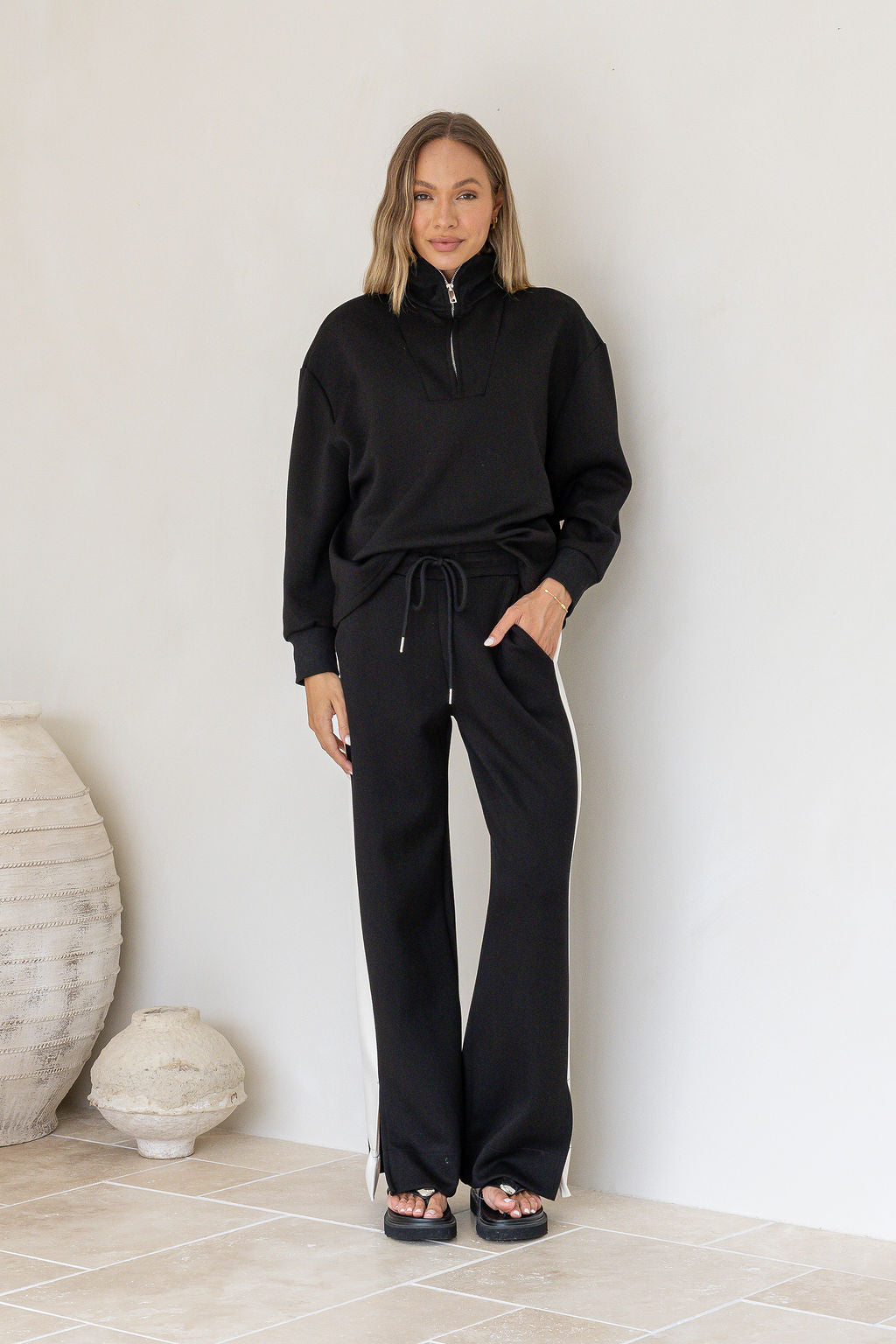 OFF DUTY 1/2 ZIP SWEAT