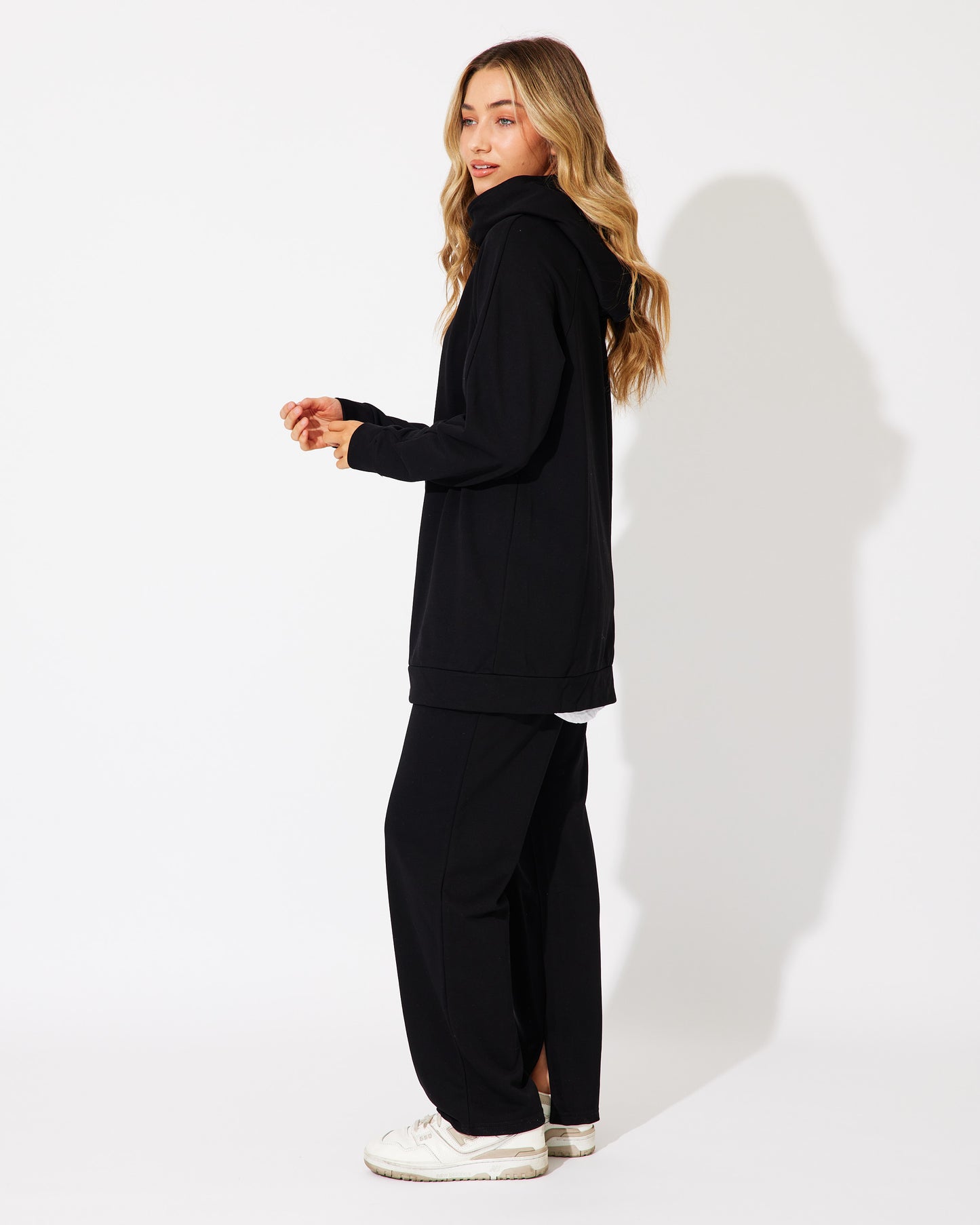 KARLI SPLIT SIDE TRACKY