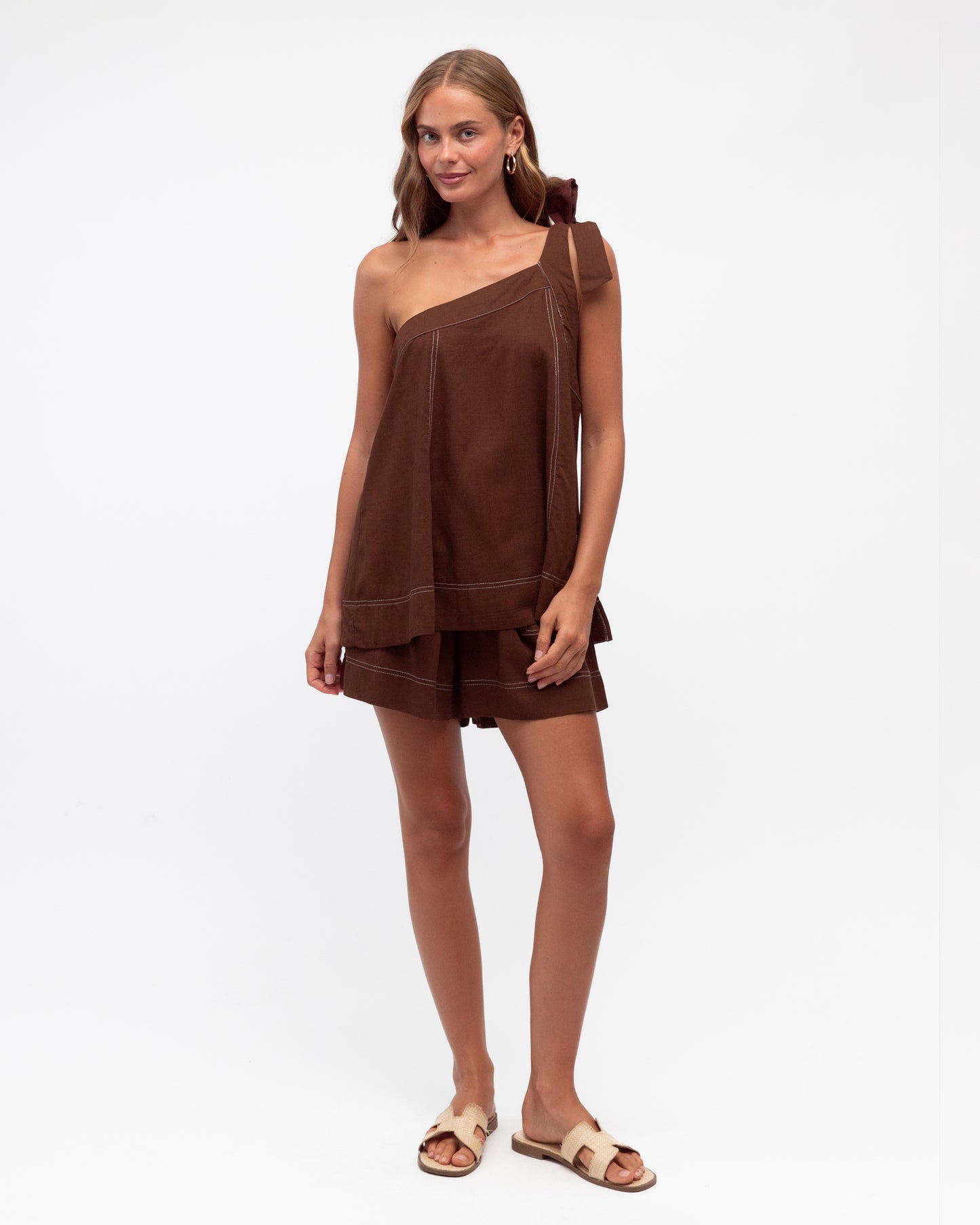 CARINA SHORT