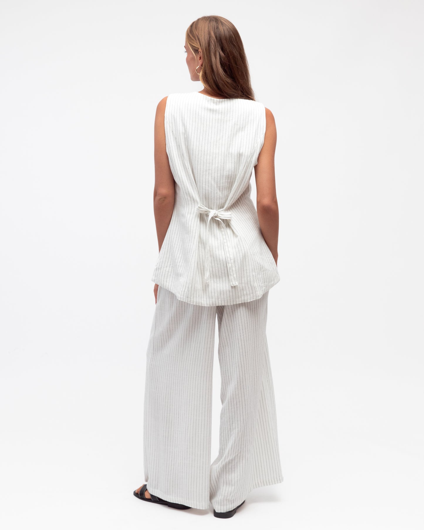 LINEN VEST