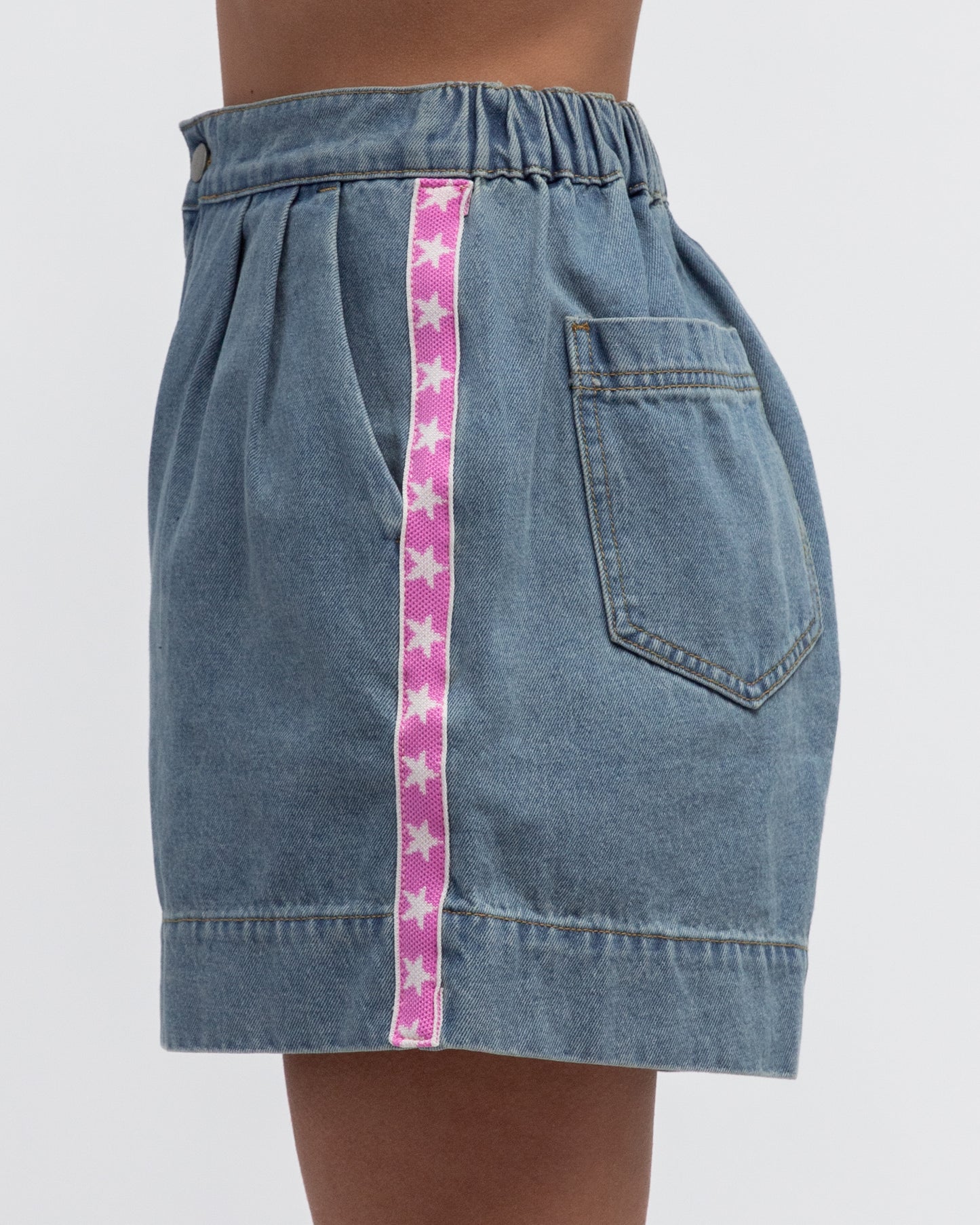 SIDE STRIPE DENIM SHORT