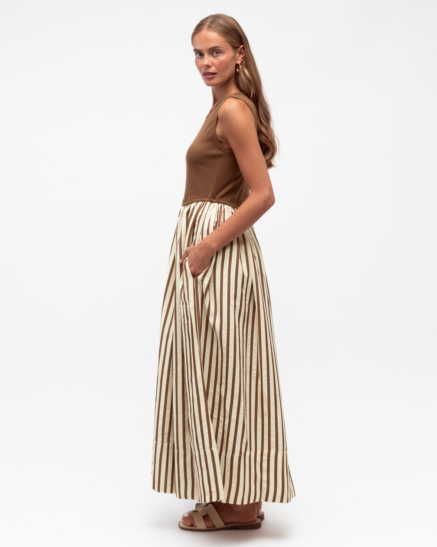 MEDIA DRESS