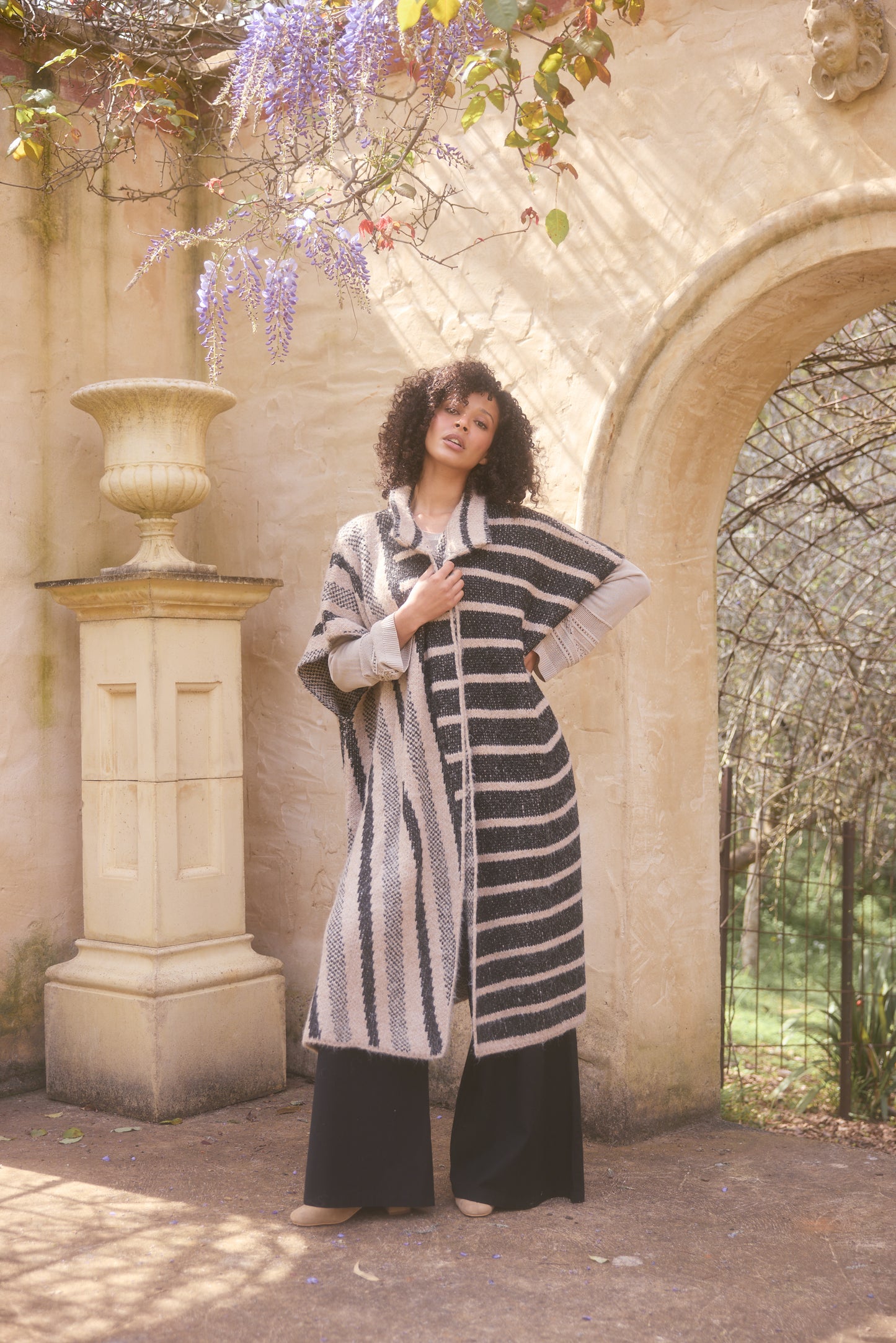 MIRADOR KNIT CAPE