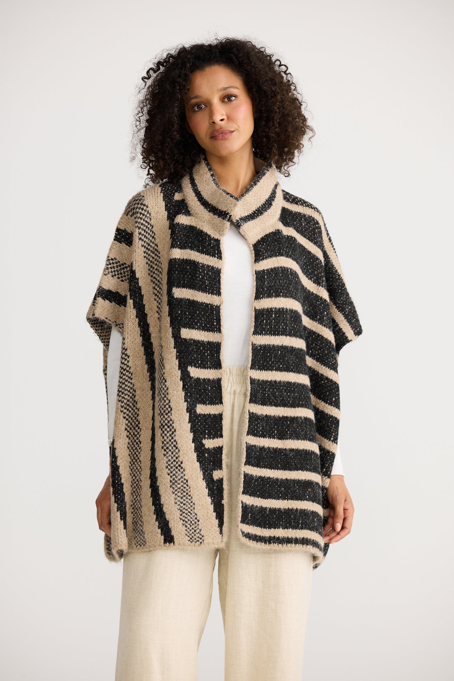 ADORE KNIT CAPE