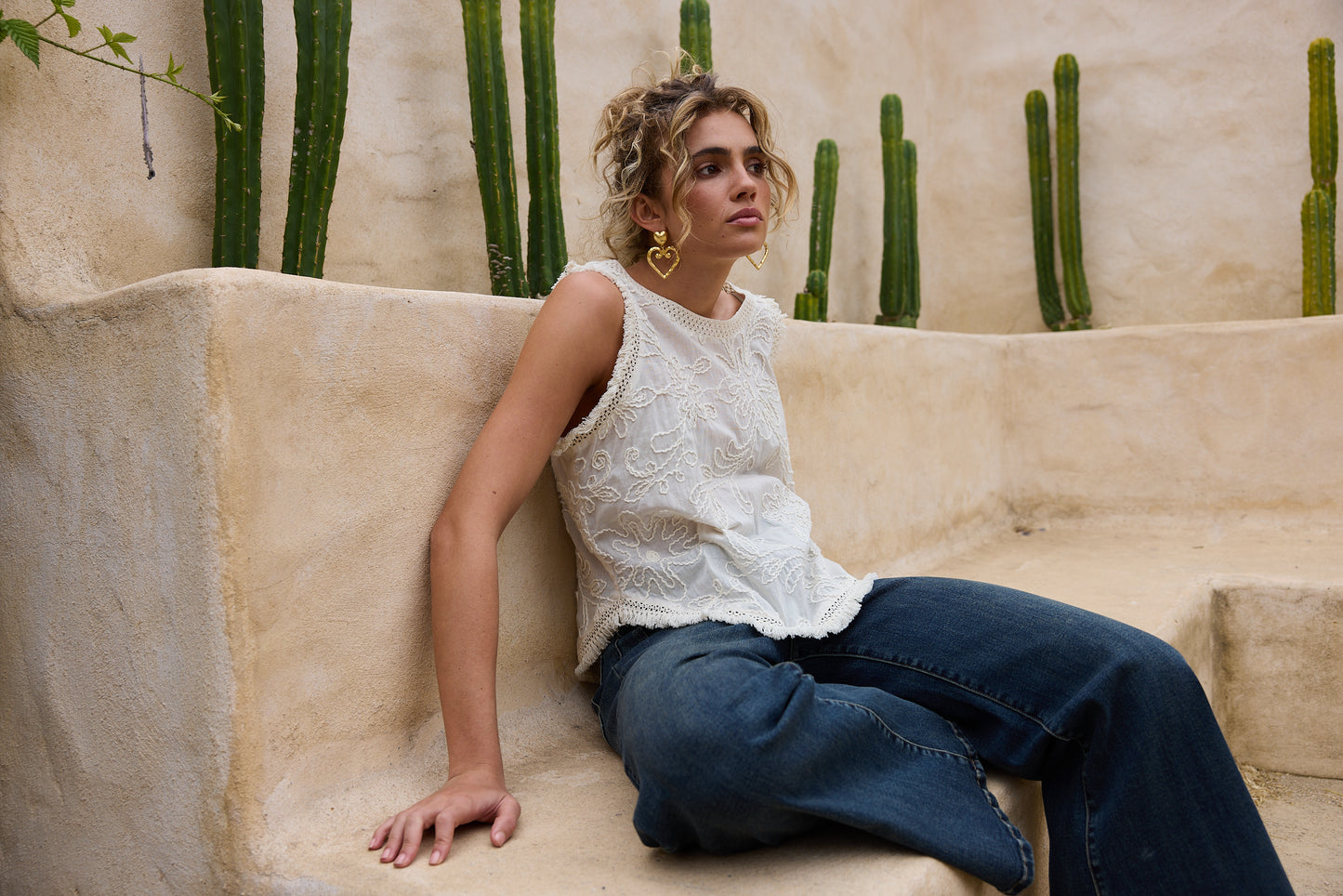CHANTILLY TOP NATURAL EMBROIDERY