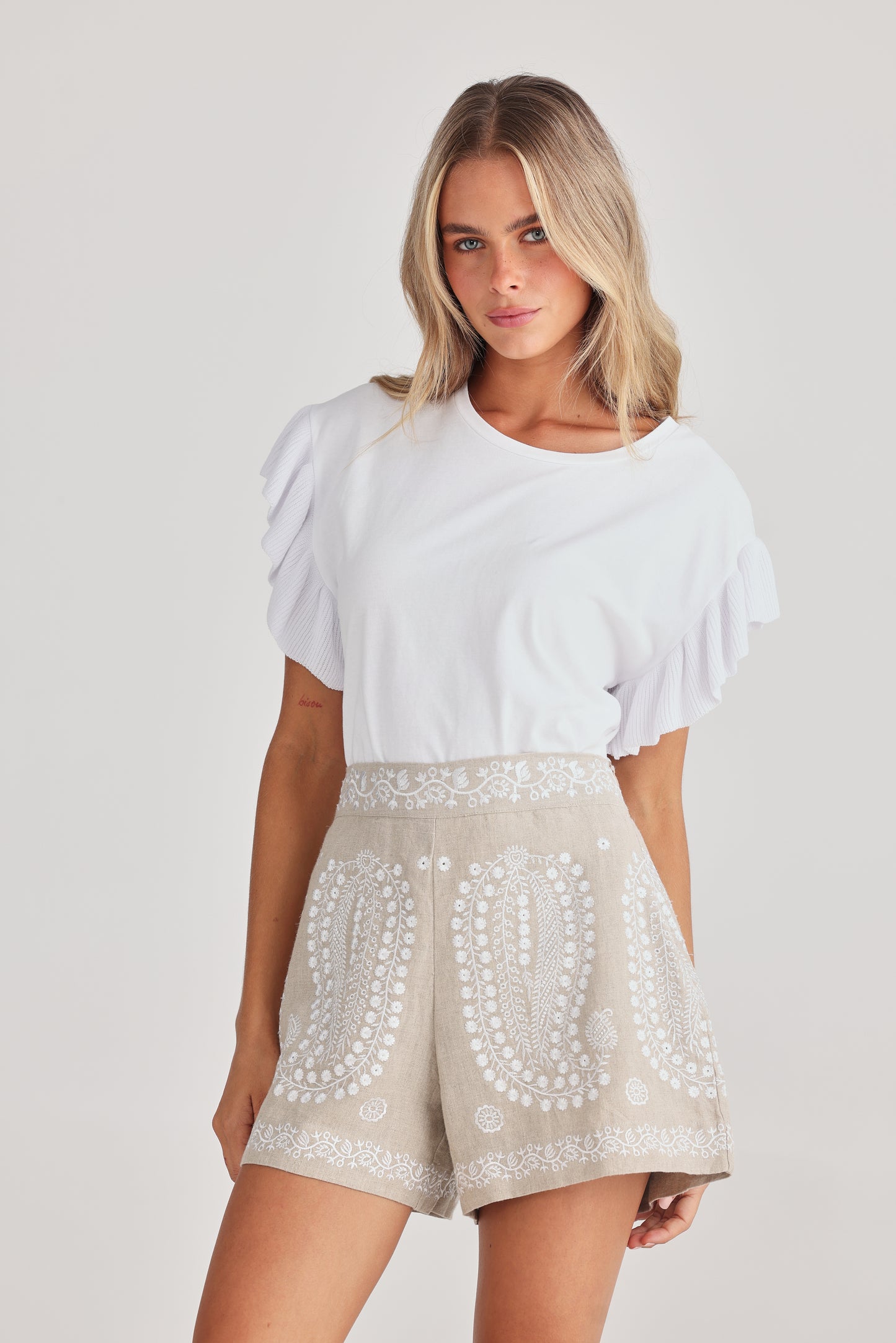 JOHARI SHORT
