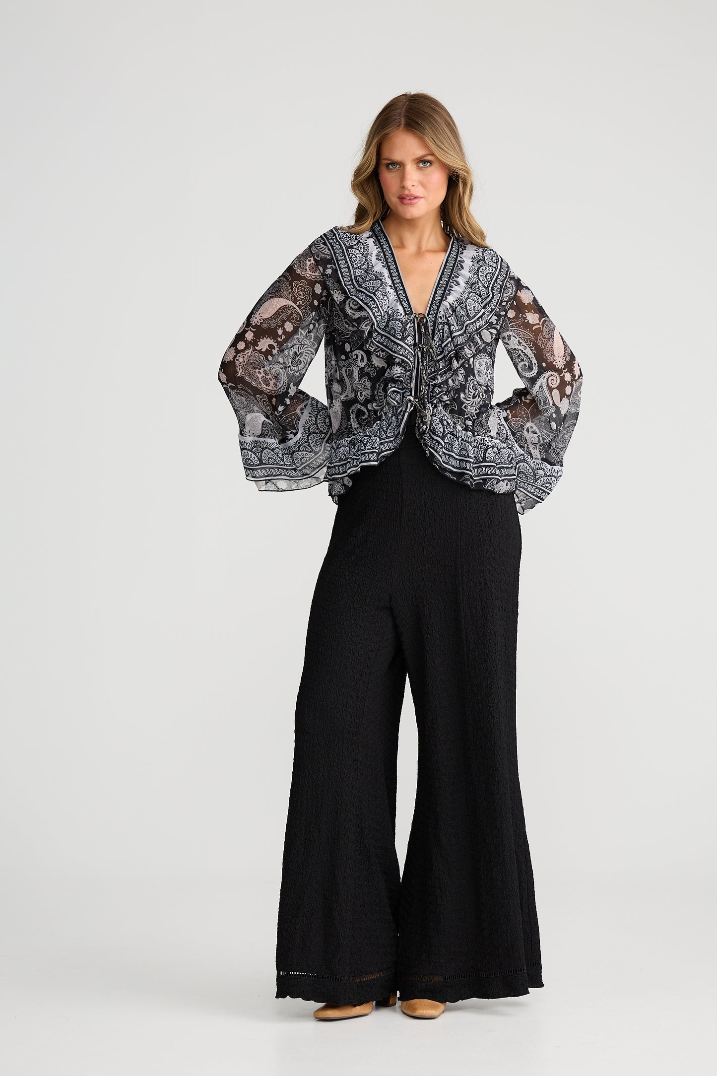 CARMEN FRILL TOP DESTINY