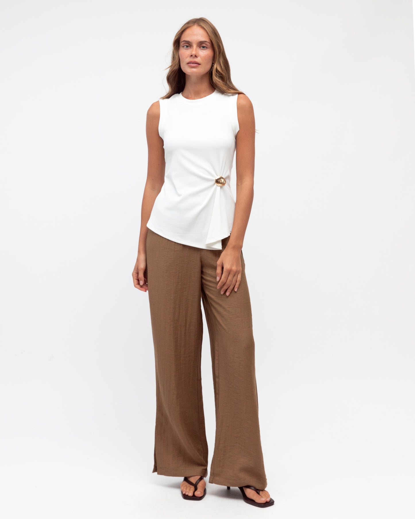RIB TANK WITH STATEMENT BROOCH