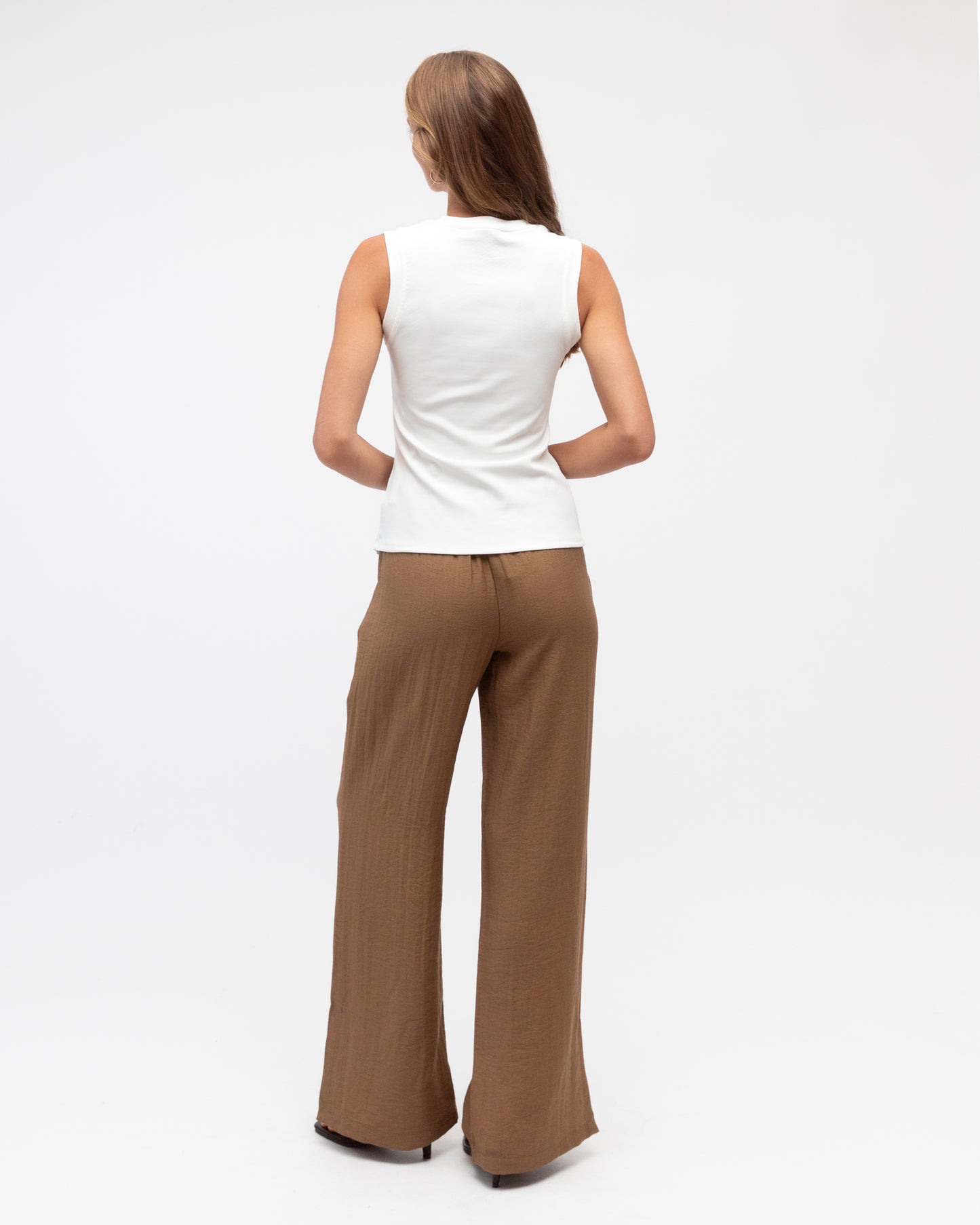 RIB TANK WITH STATEMENT BROOCH