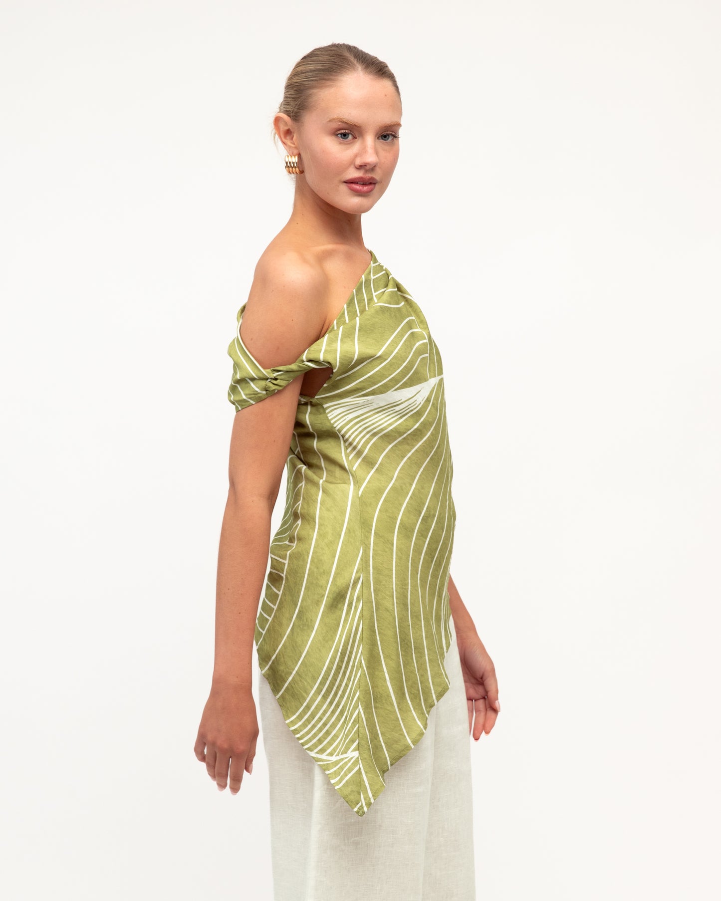 FLOW ASYMETRICAL TOP