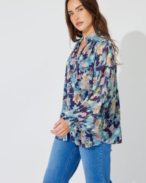 NAVY FLORAL DREAMS BLOUSE