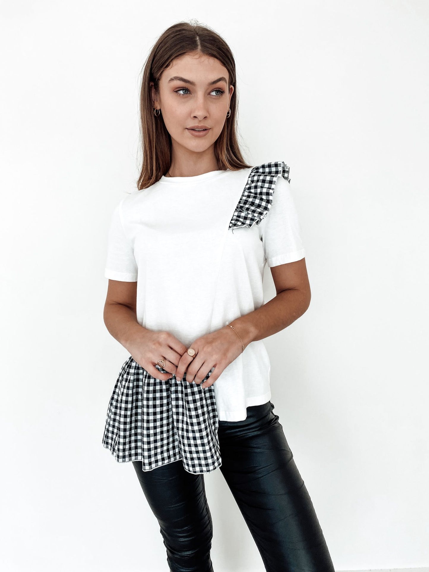 FRILL TEE