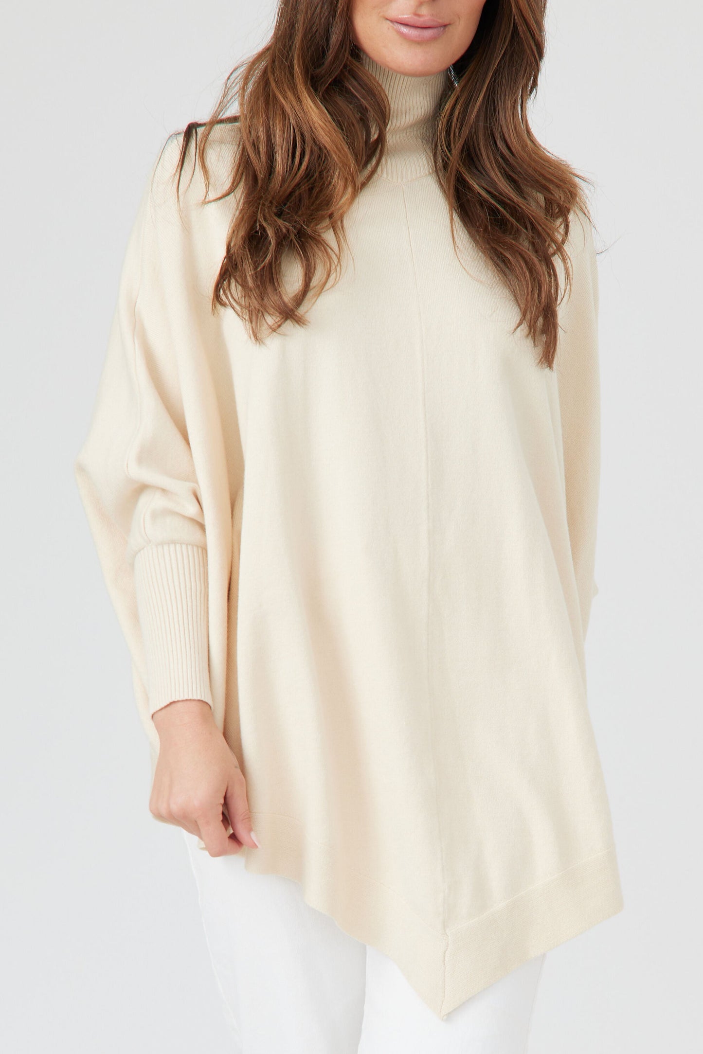 HIGH NECK POINT PONCHO