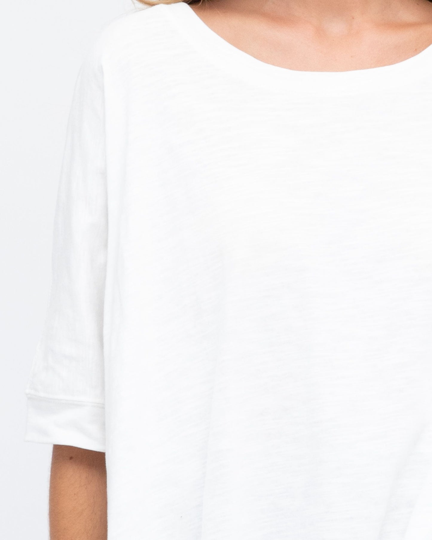 BB Basic T SHIRT