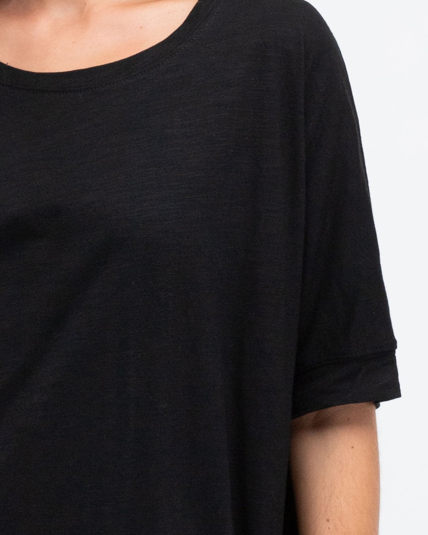 BB Basic T SHIRT