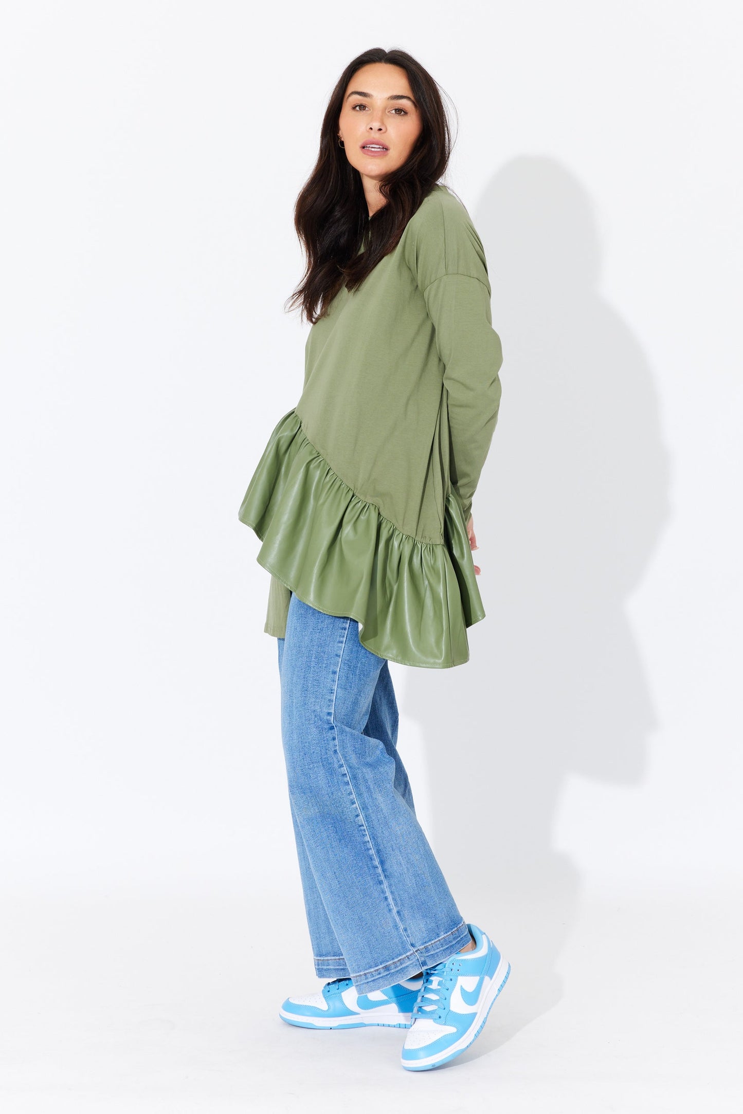 Revolve Basic - Khaki